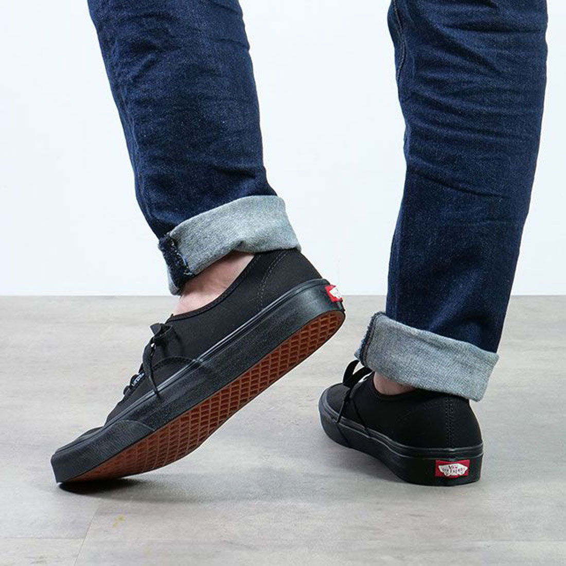 ヴァンズ VANS AUTHENTIC BLACK/BLACK [VN000EE3BKA]