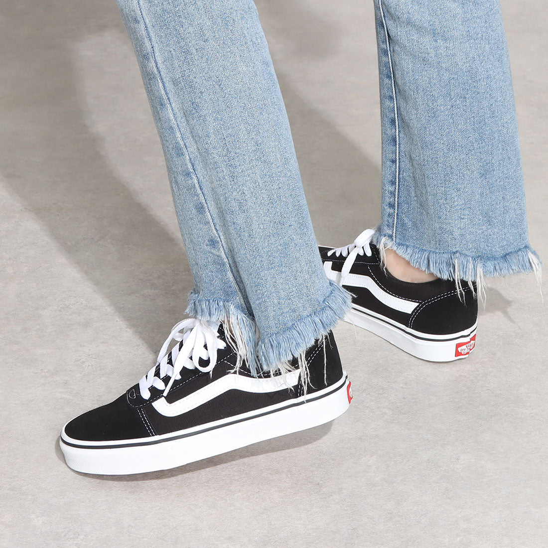 ヴァンズ VANS VN0A3IUNIJU ワード スニーカー