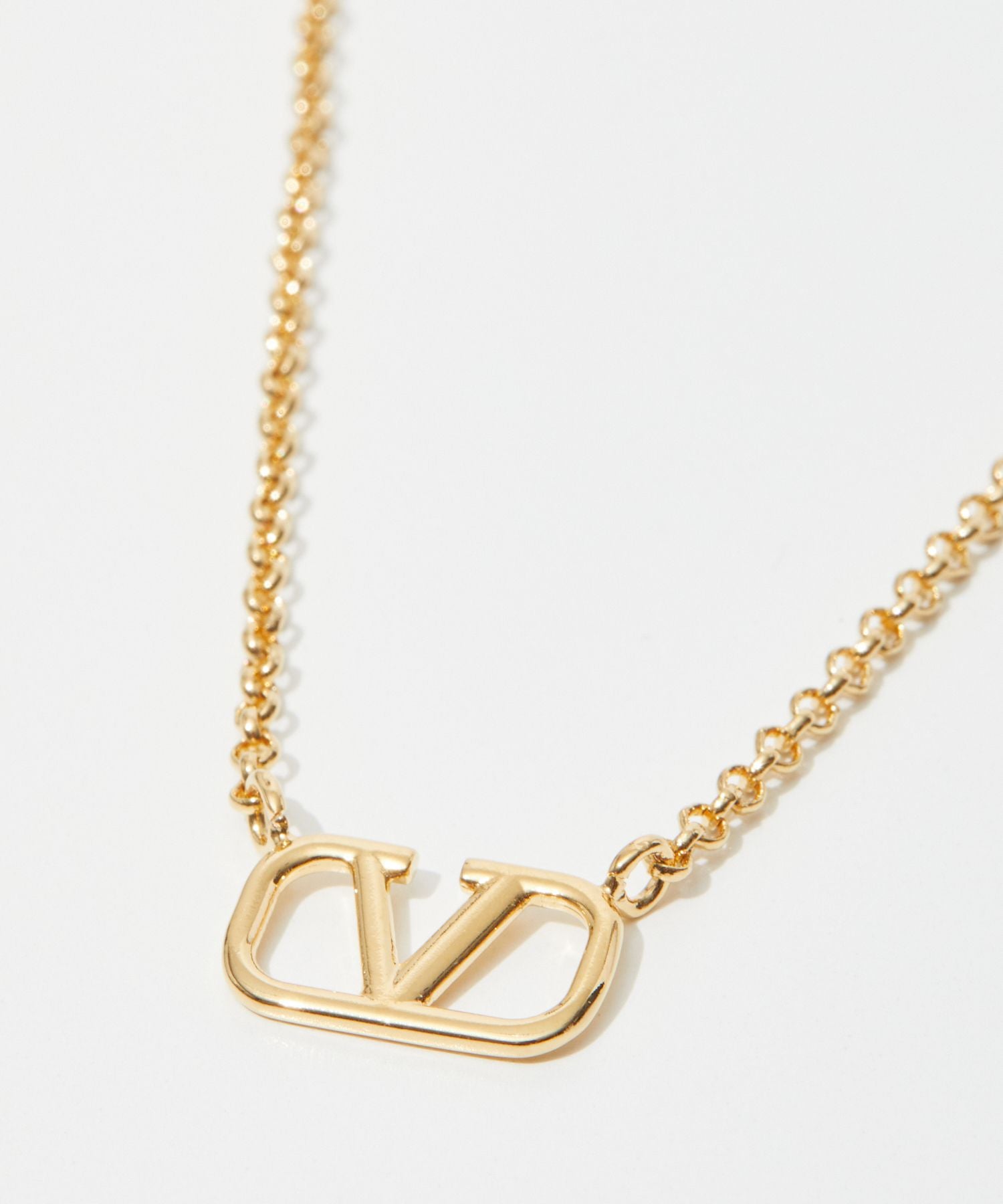 Valentino VALENTINO 5W2J0Q37MET Necklace VLOGO SIGNATURE Women's Accessories Garavani V Logo Signature Pendant NECKLACE CS4