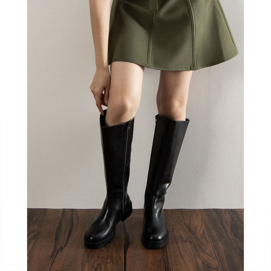 VAGABOND Round Toe Tank Sole Long Boots