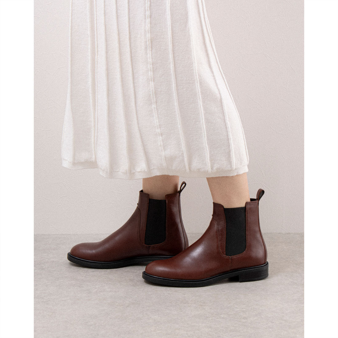 Vagabond サイドゴアブーツ　サイズ37 VAGABOND Round Toe Basic Side Gore Boots