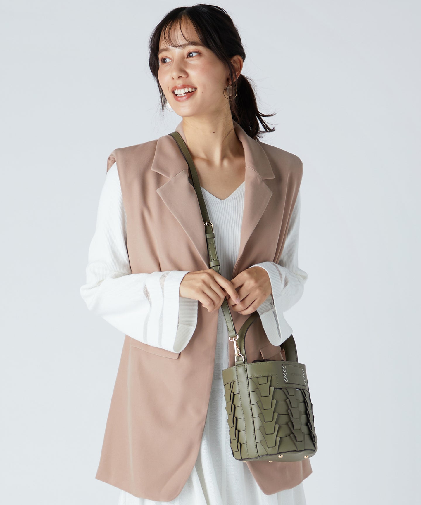 Veganview V Piece Mesh Bucket Bag