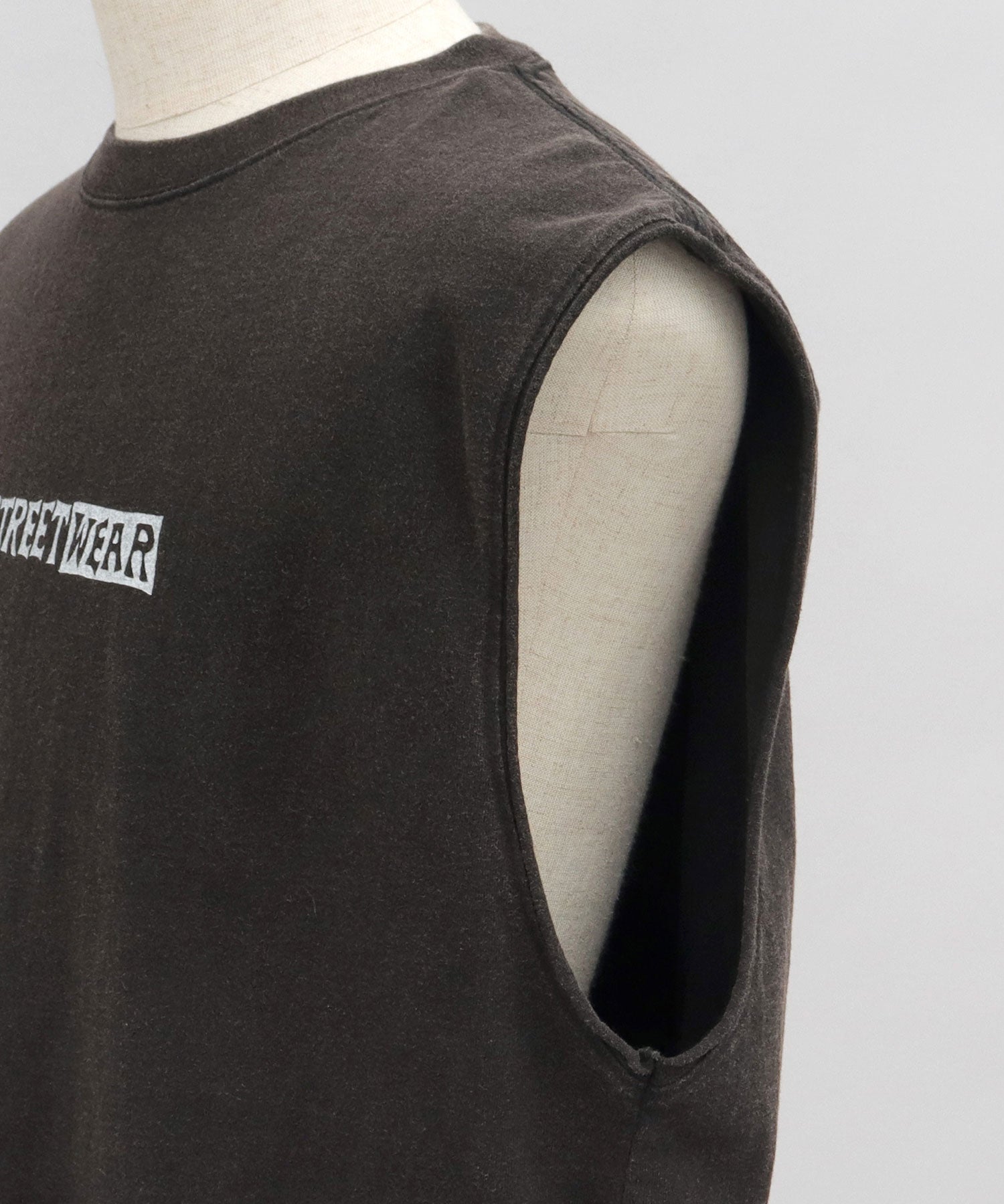 ヴィジョン ストリート ウェア VISION STREET WEAR ビッグシルエット ヴィンテージロゴ ノースリーブTシャツ （ブラック） ブラック