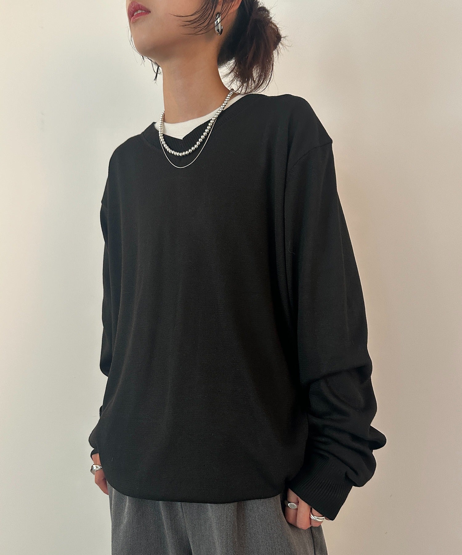 ヴィユー バイメゾンブリーズ vieux by MAISON BREEZE V neck loose light knit （ブラック） ブラック