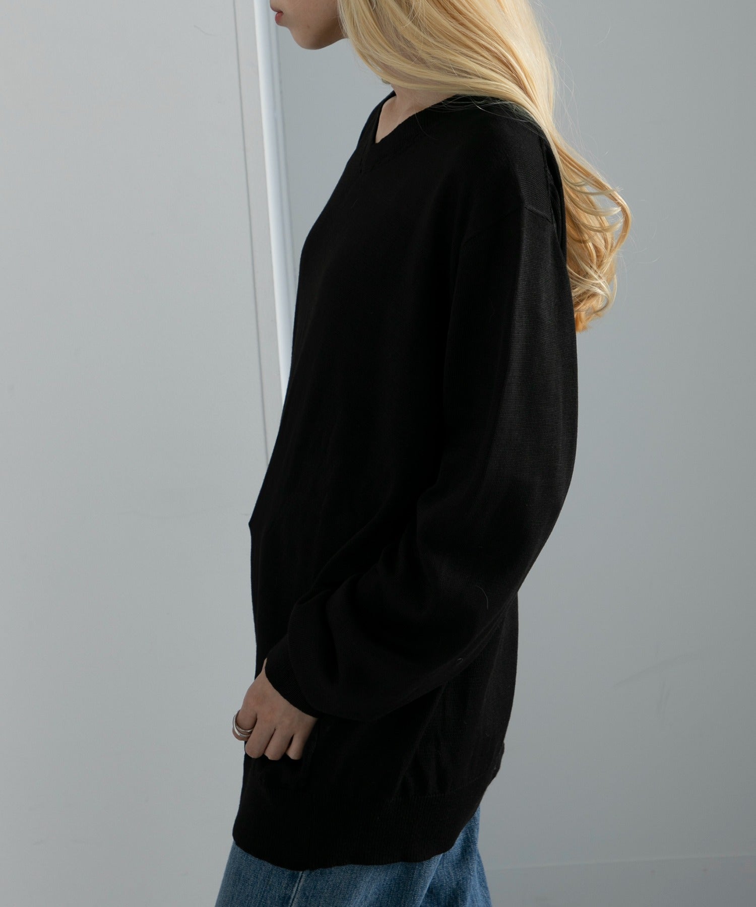 ヴィユー バイメゾンブリーズ vieux by MAISON BREEZE V neck loose light knit （ブラック） ブラック