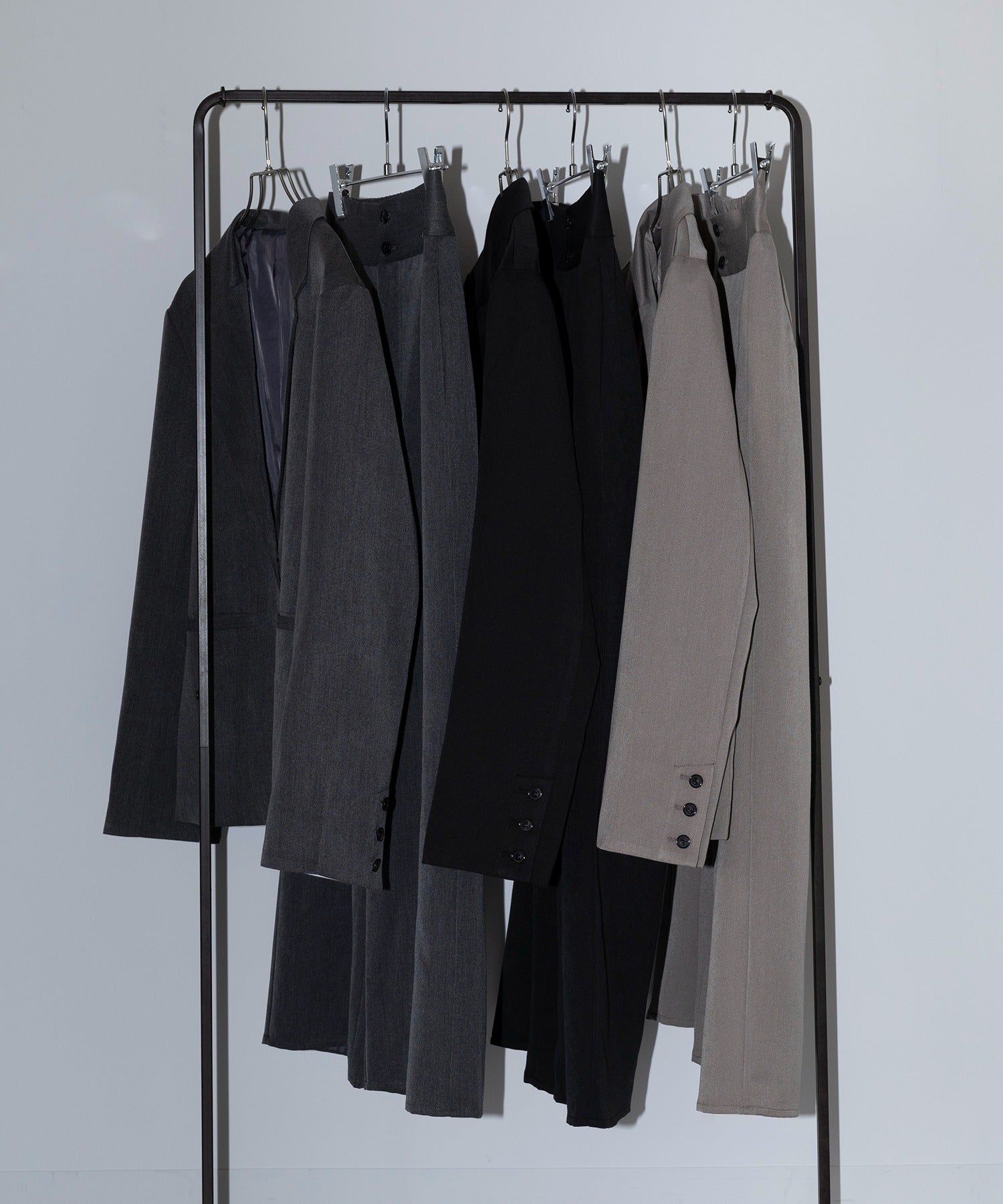ヴィユー バイメゾンブリーズ vieux by MAISON BREEZE Marvelt tuck wide pants #1 （ブラック） ブラック