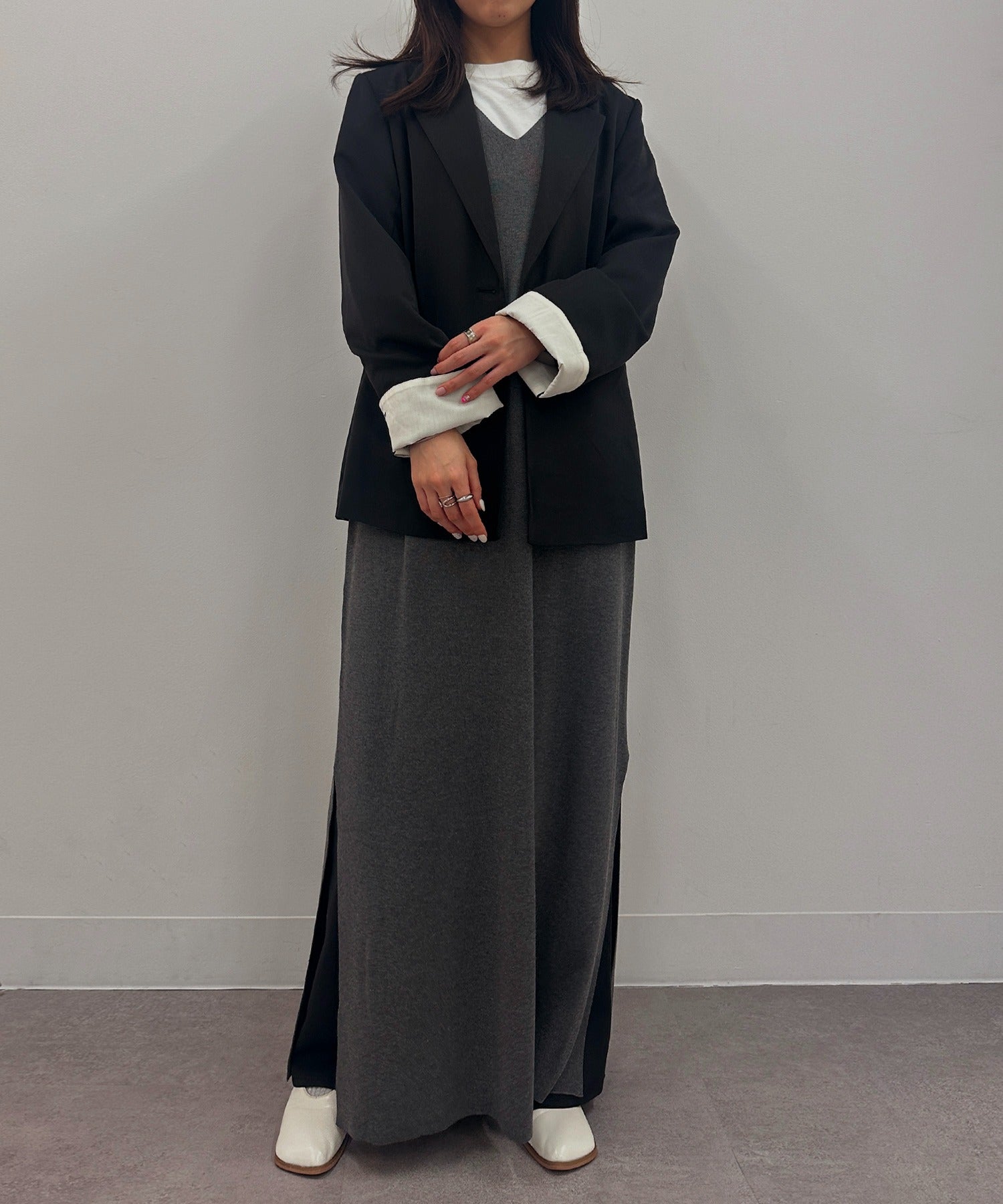 ヴィユー バイメゾンブリーズ vieux by MAISON BREEZE V neck knit long one-piece （ダークグレー） ダークグレー