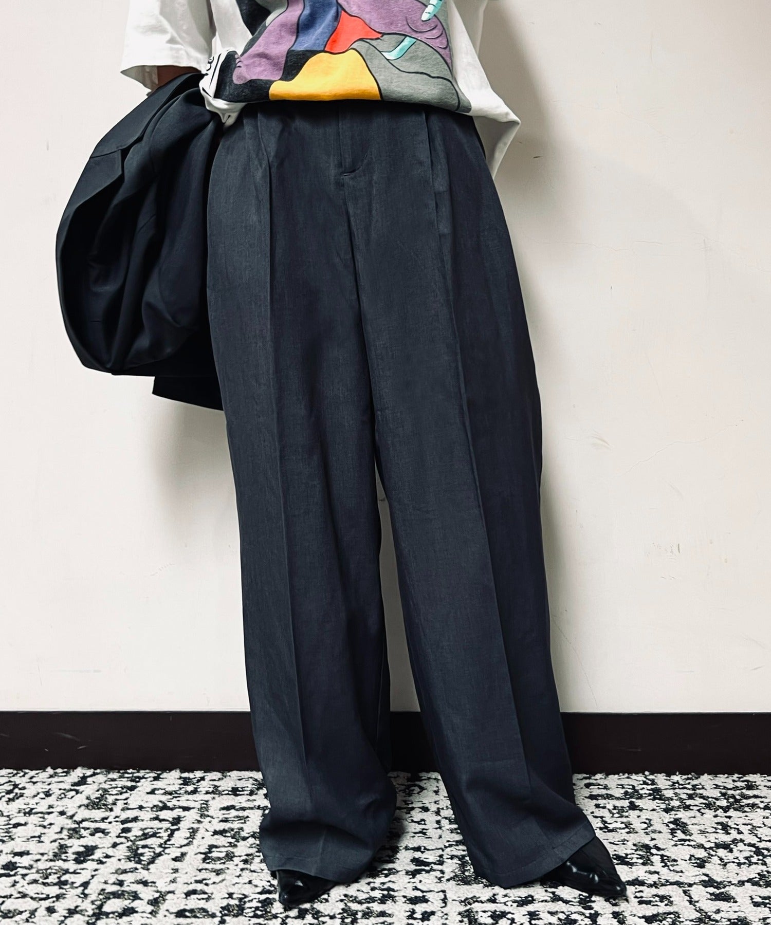 ヴィユー バイメゾンブリーズ vieux by MAISON BREEZE Center press pants #1 （グレー） グレー