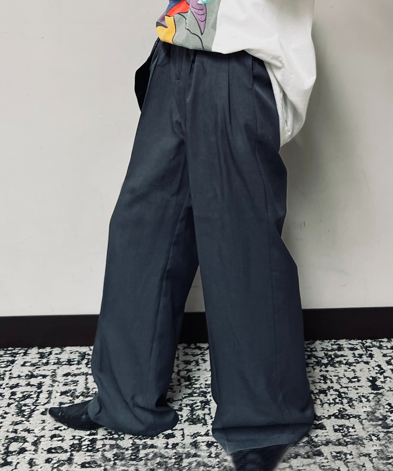 ヴィユー バイメゾンブリーズ vieux by MAISON BREEZE Center press pants #1 （グレー） グレー