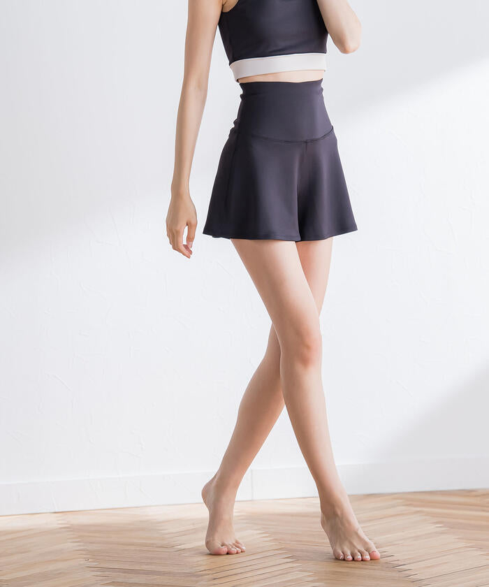 VICKY 【VICKY】 Active Short Pants
