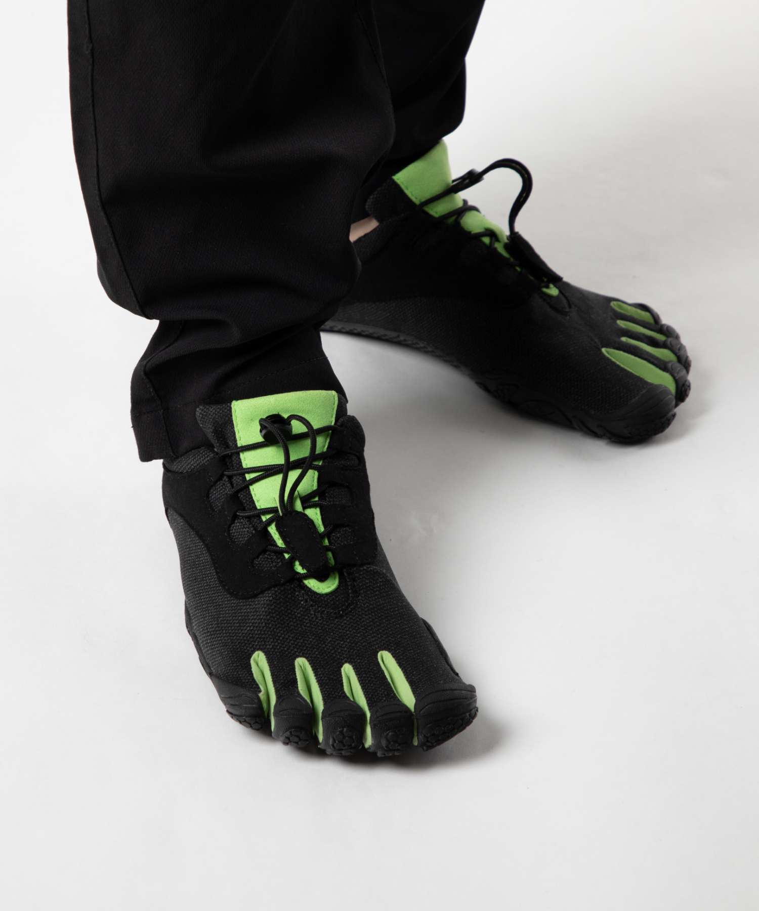 ビブラムファイブフィンガーズ Vibram FiveFingers ビブラム ファイブフィンガーズ Vibram FiveFingers V-Run Retro 21M8002 レトロ ベアフットシューズ 五本指 メンズ シューズ （BLACK×GREEN×BLACK） BLACK×GREEN×BLACK