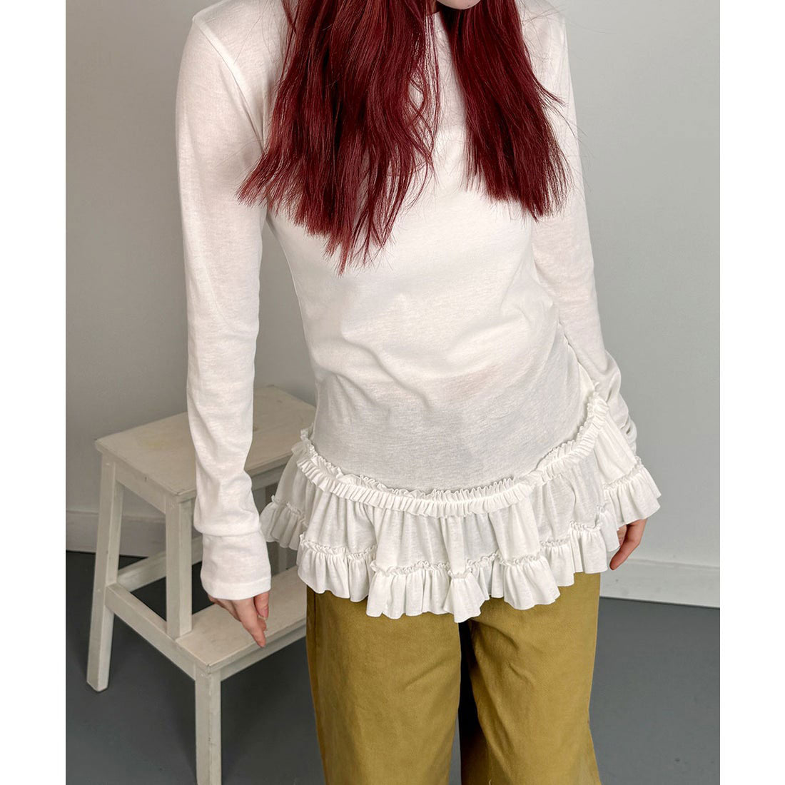 ビビッドレディ VIVIDLADY 裾フリルロンT フリルトップス tシャツ アイボリー （アイボリー） アイボリー