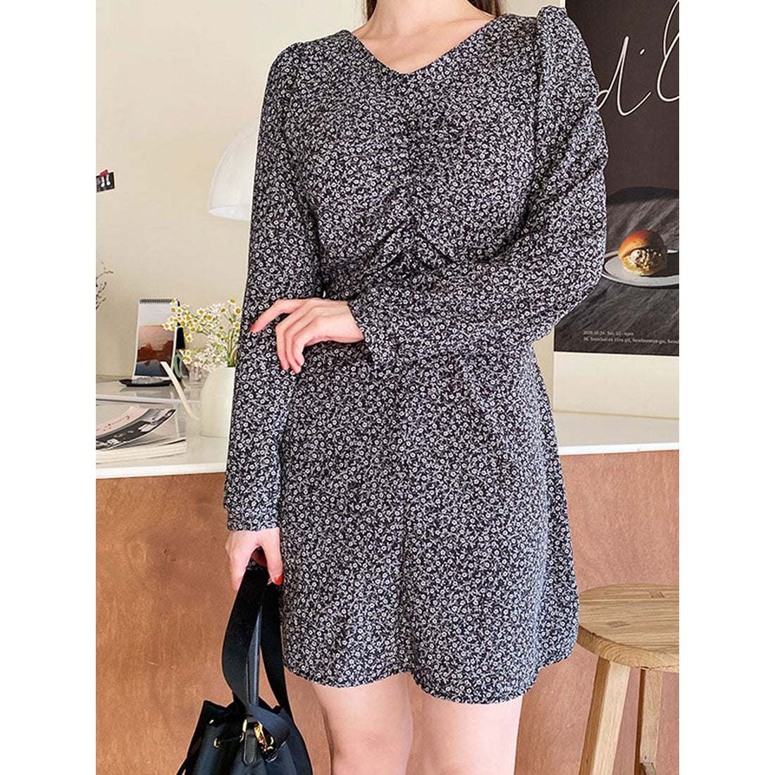 ビビッドレディ VIVIDLADY レディース ショート丈 花柄 長袖 大人可愛い ミニワンピース ギャザー 花柄