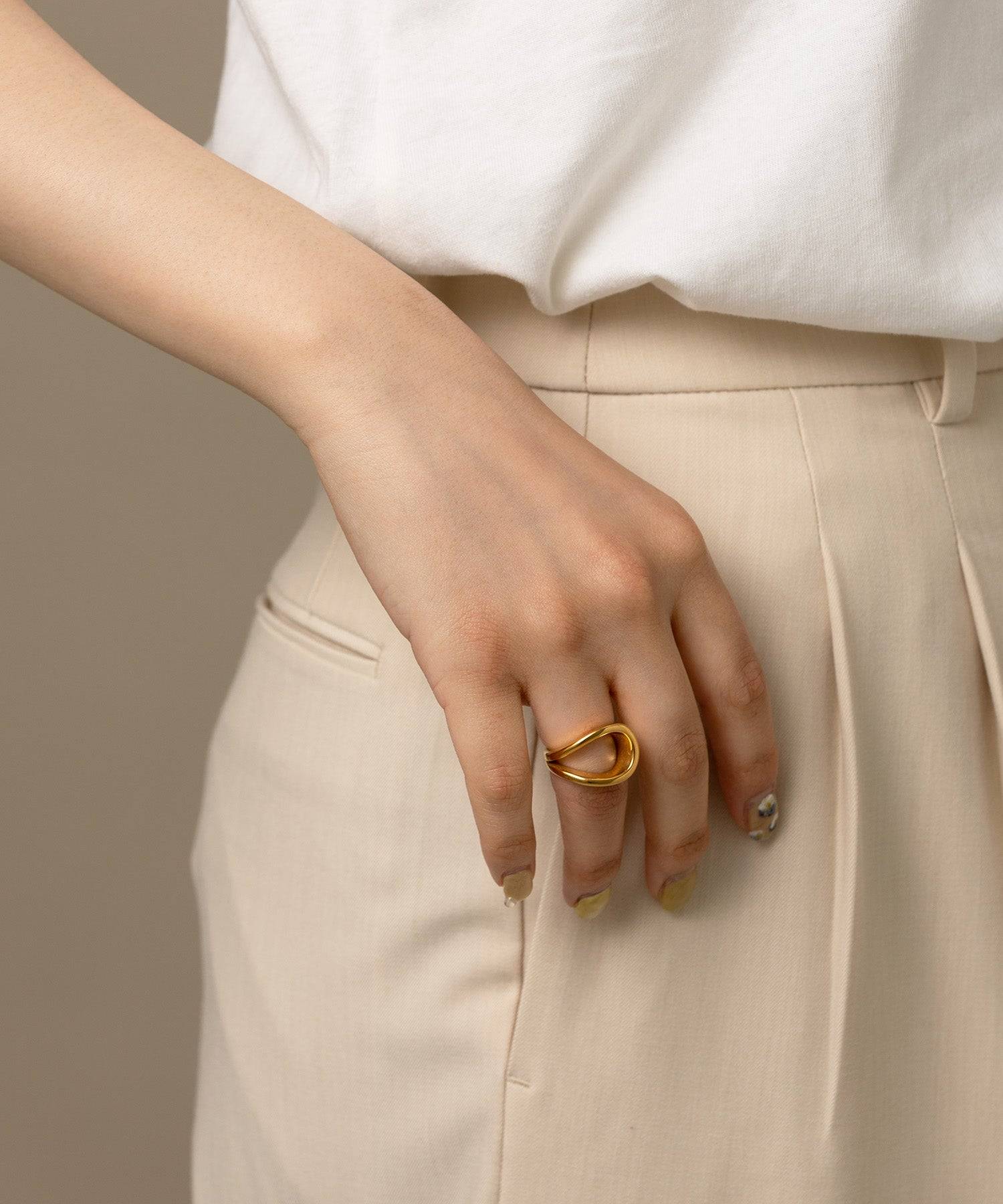 バツリカ VATSURICA 〈VATSURICA〉金属アレルギー対応 / サージカルステンレス / 316L / ボリュームリング