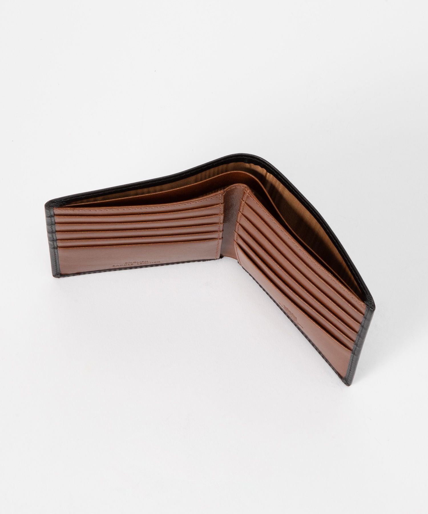 霍華德·考克斯 Whitehouse Cox 霍華德·考克斯 Whitehouse Cox ES2376 雙折式錢包 HIPSTER CARD WALLET 男士錢包 迷你錢包 零錢包 新