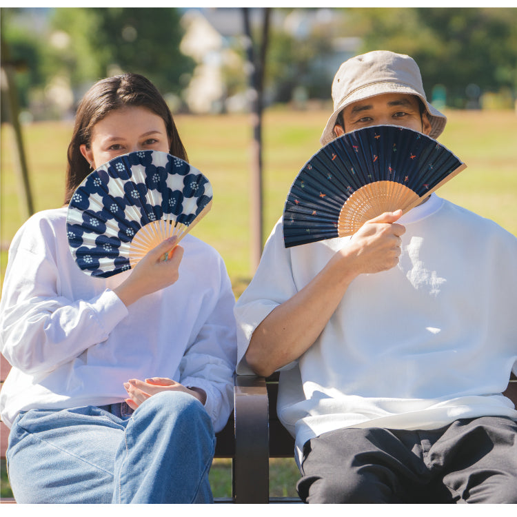 【Wpc.公式】ギフトボックス入り扇子 おしゃれ 可愛い 北欧柄 レディース 女性 ギフト プレゼント おしゃれ 可愛い 女性 （キャッツパープル） キャッツパープル