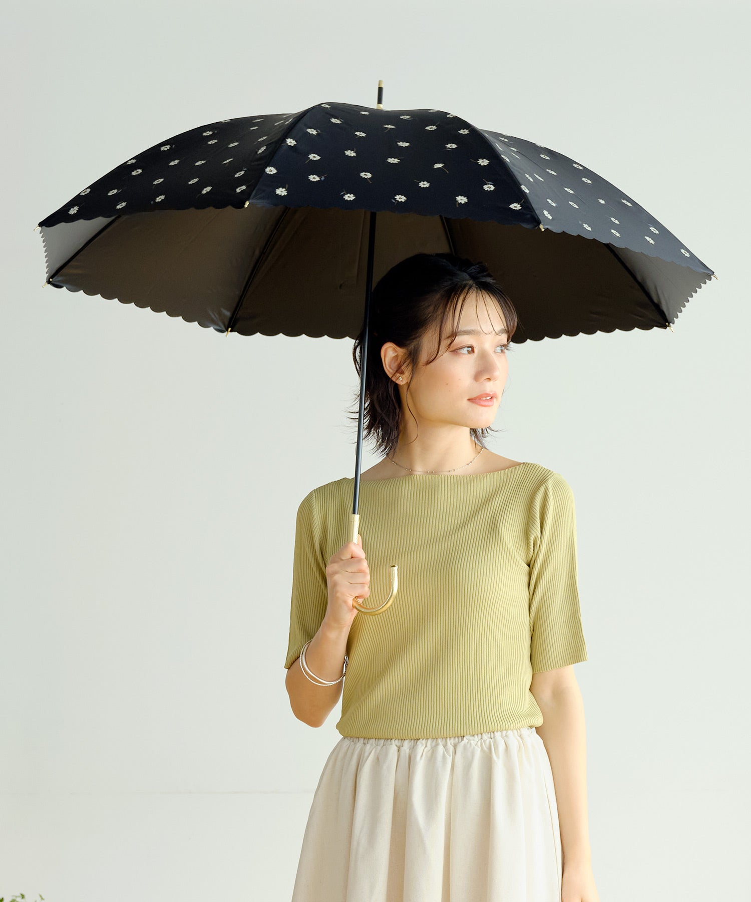 【Wpc.公式】日傘 遮光ゴールドラインマーガレット 大きい 完全遮光 遮熱 晴雨兼用 レディース 長傘 （ブラック） ブラック