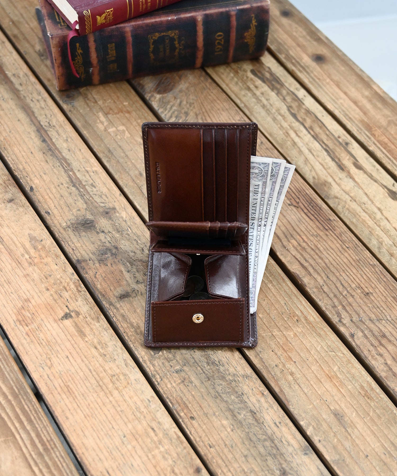 Editors Draw Italy Leather Bi-fold Wallet