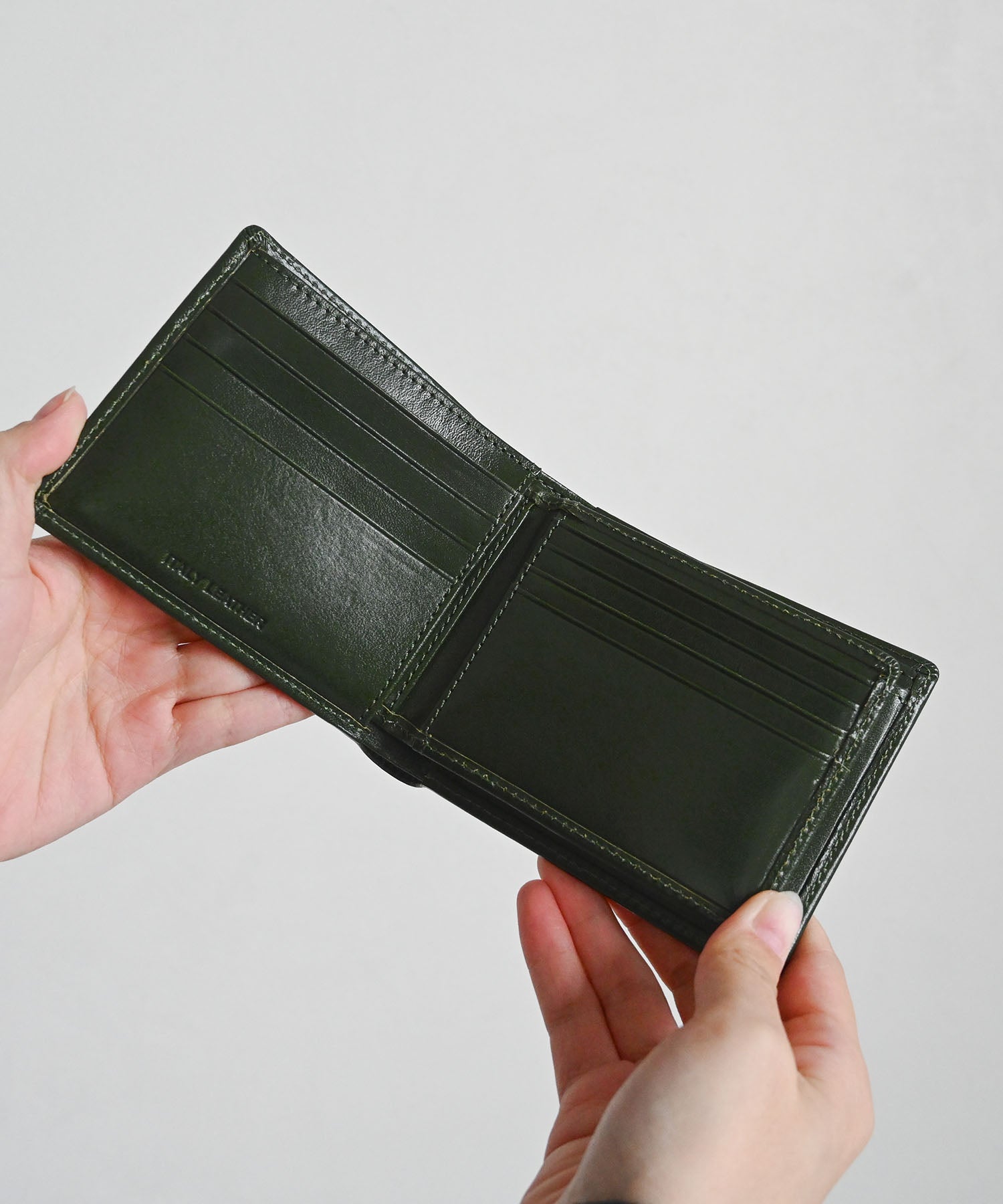 Editors Draw Italy Leather Bi-fold Wallet