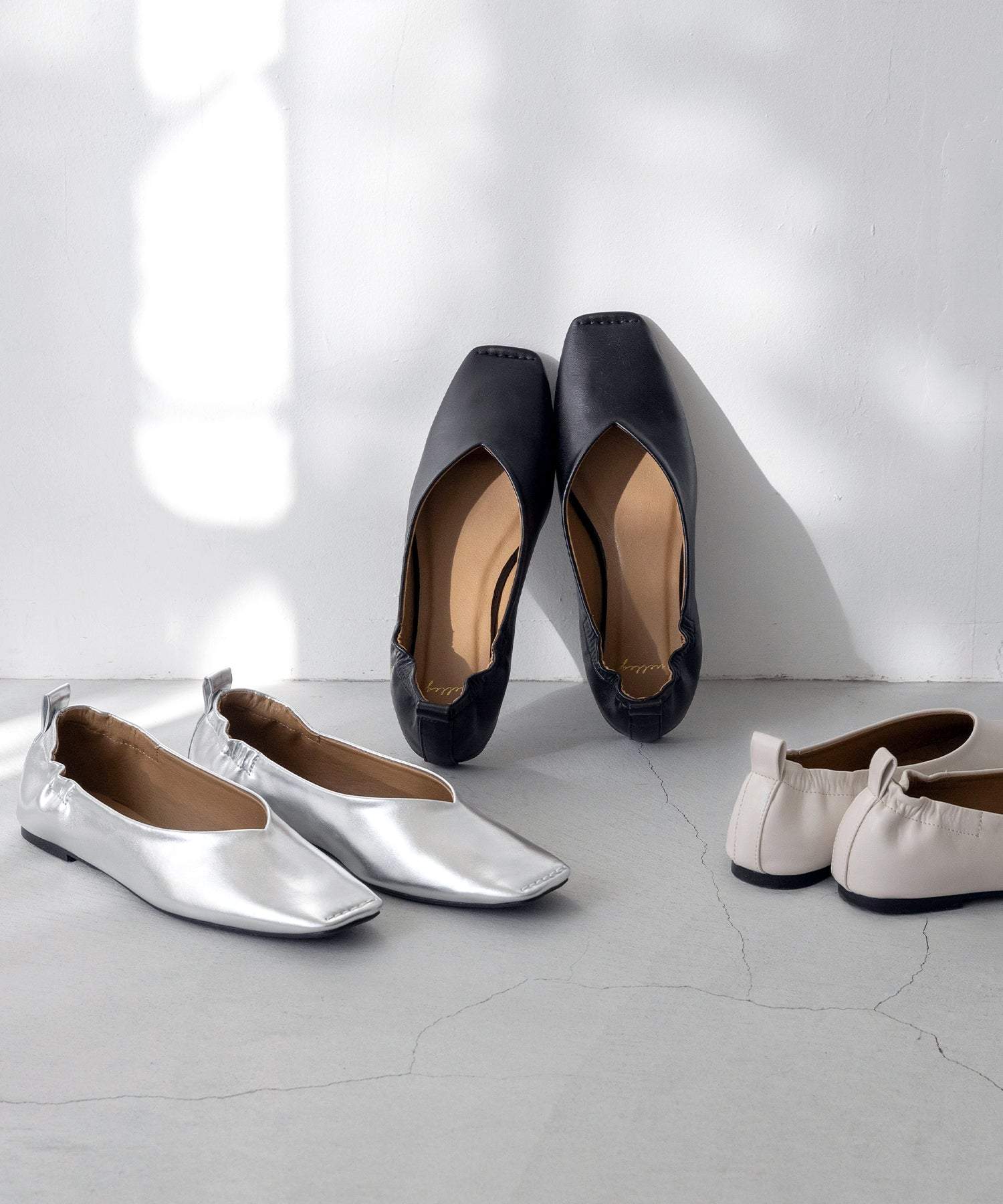Square-Toe Gathered Flat Shoes