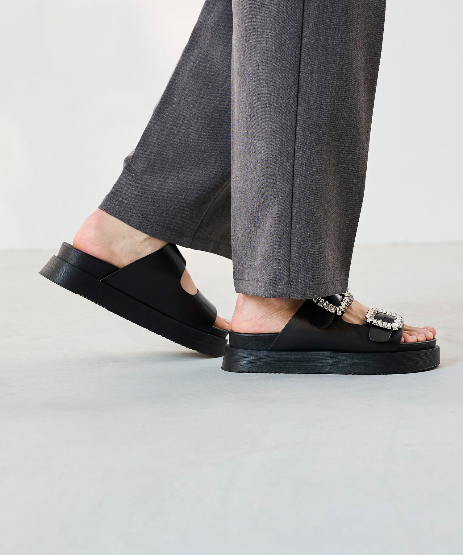 Welleg Bijou Buckle Platform Sandals