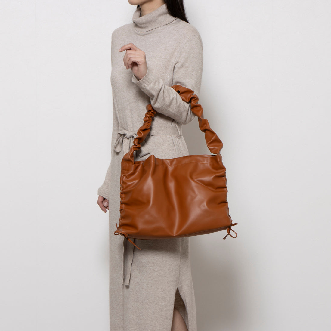 ウェレッグ セレクト welleg sellect フリルハンドルバッグ （4140シルバー） 4140シルバー