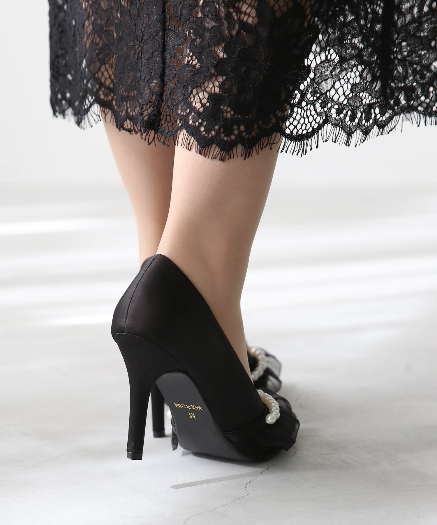 ウェレッグ セレクト welleg sellect パールデザイン ハイヒール ポインテッドトゥ パンプス （4202ブラックサテン） 4202ブラックサテン