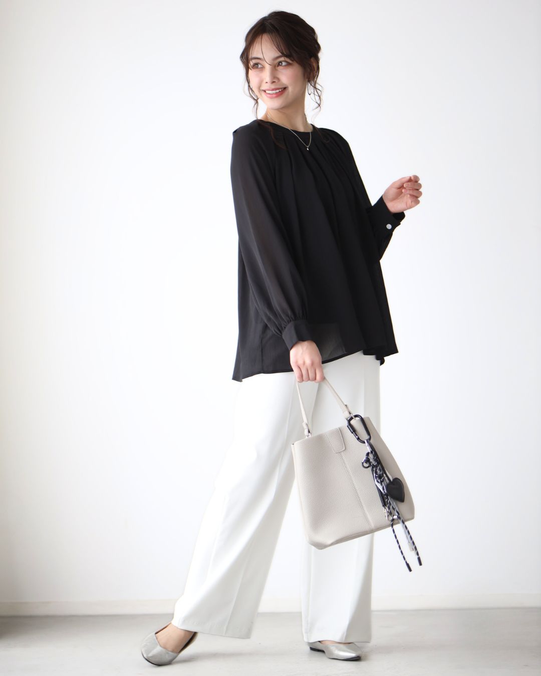 エーレスタイル Ehre style いつものバッグに。大人の遊び心レザーハートチャーム （ブラック） ブラック