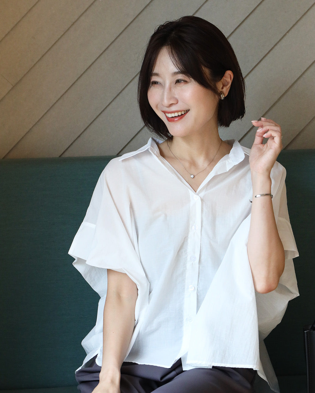 エーレスタイル Ehre style 二の腕隠しシャツ ノースリ無理派へ ゆる×きれい （ホワイト） ホワイト