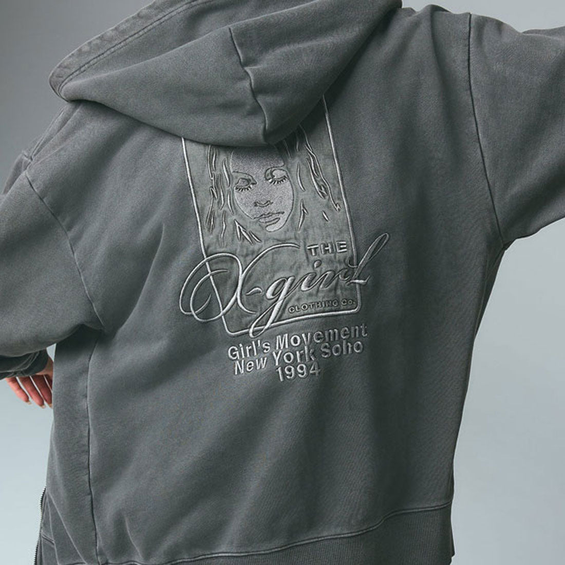 エックスガール X-girl PIGMENT DYED FACE AND LOGO SQUARE PATCH ZIP UP SWEAT HOODIE BLACK [105261012014] （BLACK） BLACK