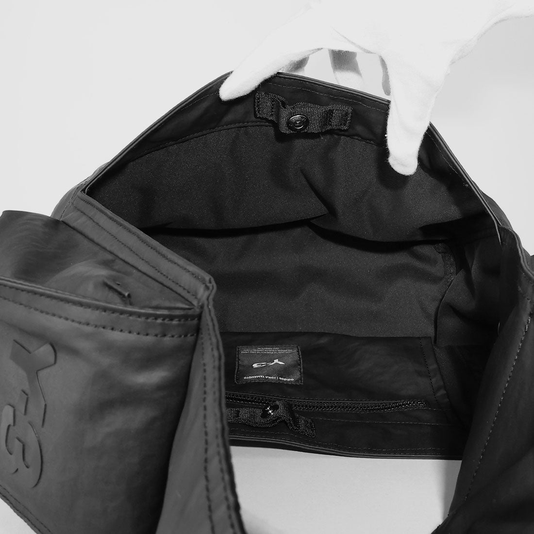 ワイスリー Y-3 トートバッグ ロゴ NEWSPAPER BAG S KE5028 （ブラック） ブラック