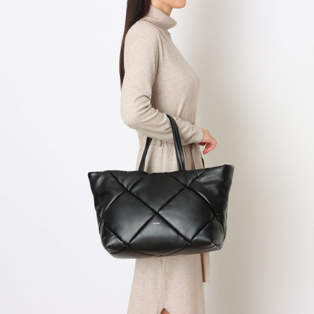 ヤーキ YAHKI キルティングトート （black） black