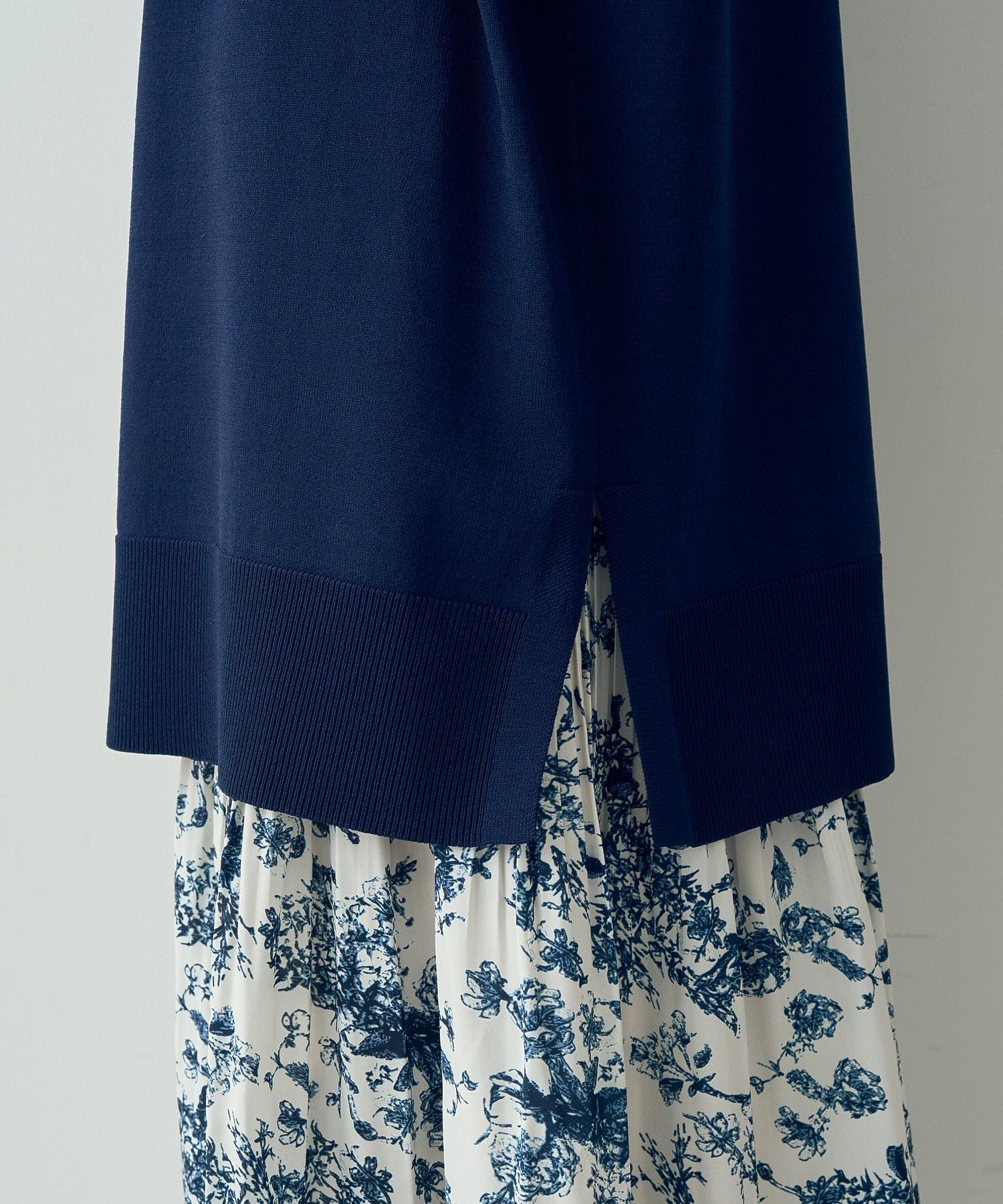 イェッカ ヴェッカ YECCA VECCA ミドル丈カーディガン （ネイビー） YECCA VECCA Mid-Length Cardigan