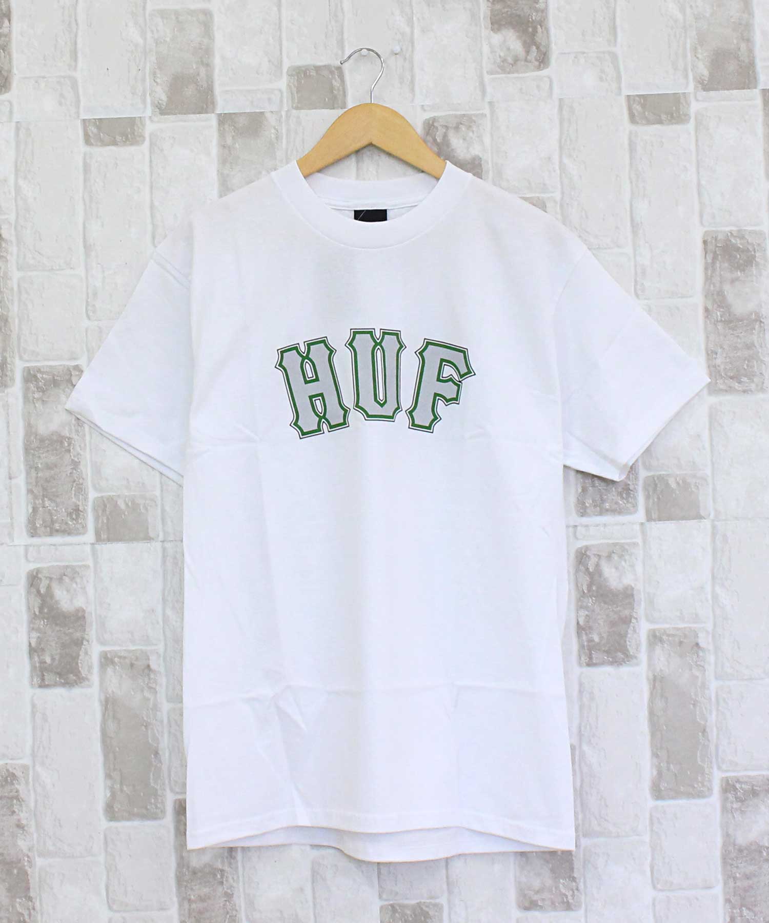 トップイズム TopIsm HUF ハフ ジャイアントショートスリーブ Tシャツ GIANT S/S TEE クルーネック ロゴ コットン トップス 半袖 メンズ ストリート スケボー ブランド （1-ホワイト） 1-ホワイト