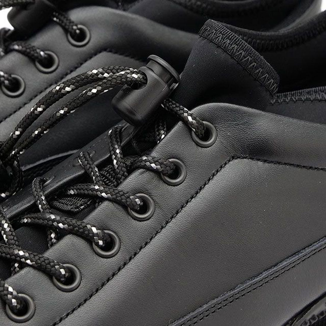 YOAK JOURNEY LEATHER BLACK [SS23]