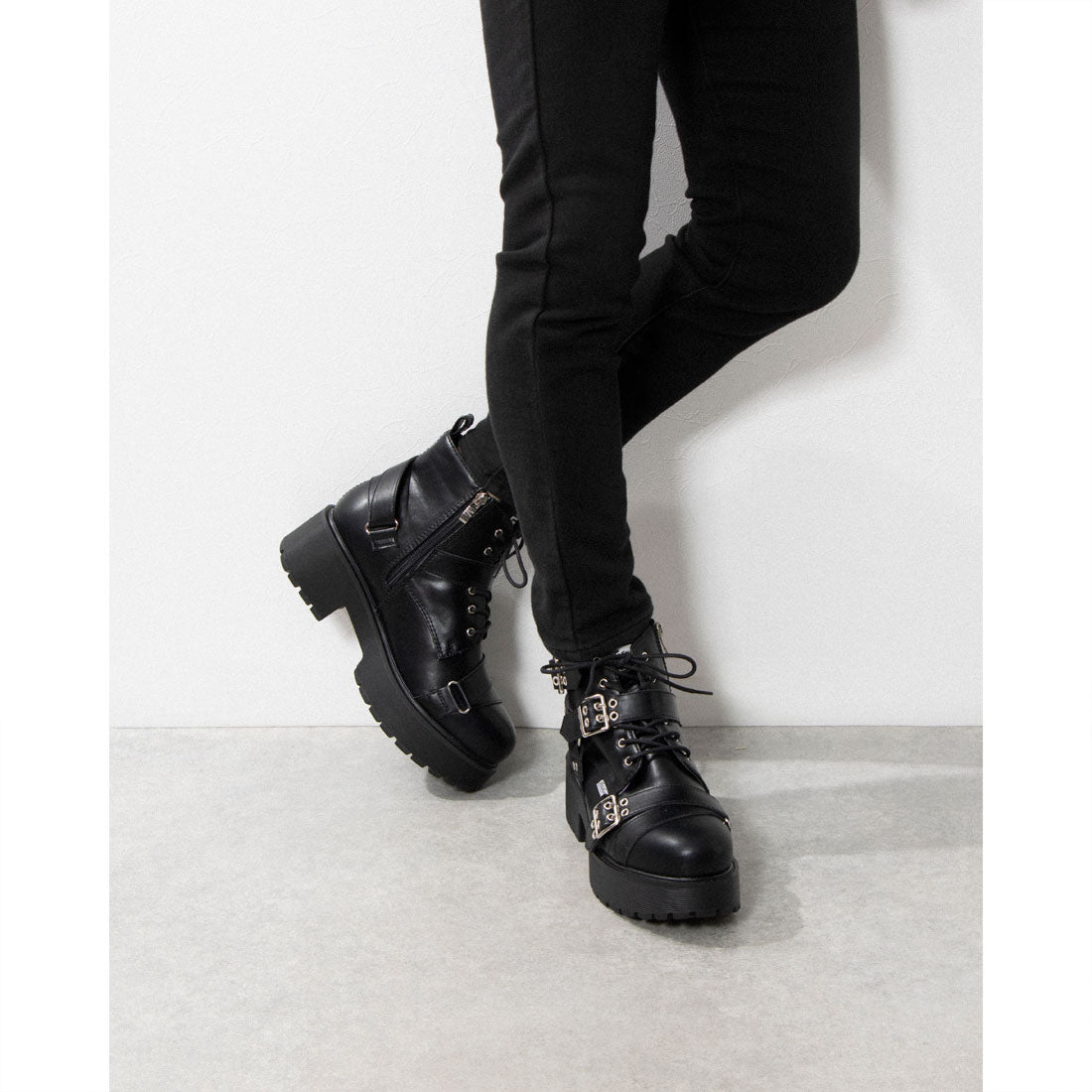 YOSUKE YOSUKE 6318004 Thick-soled Lace-up Boots