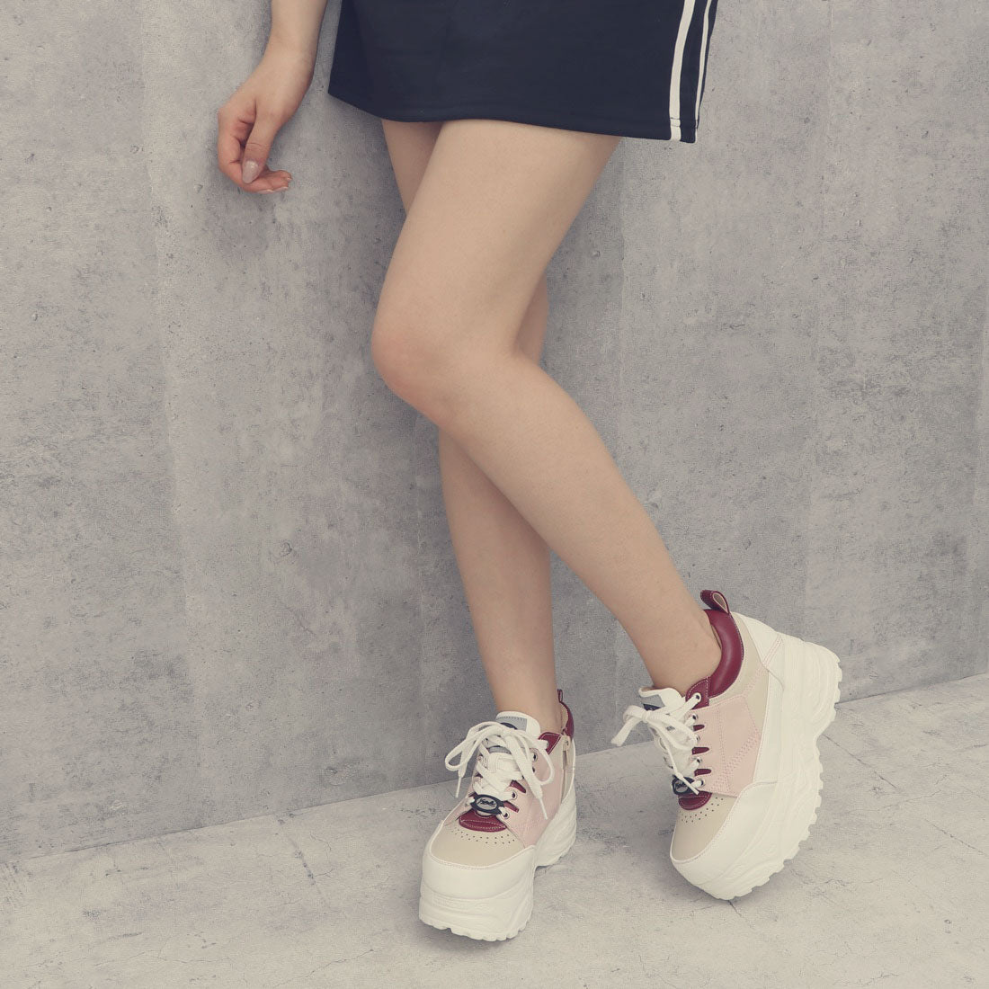 YOSUKE thick-soled flat sneakers