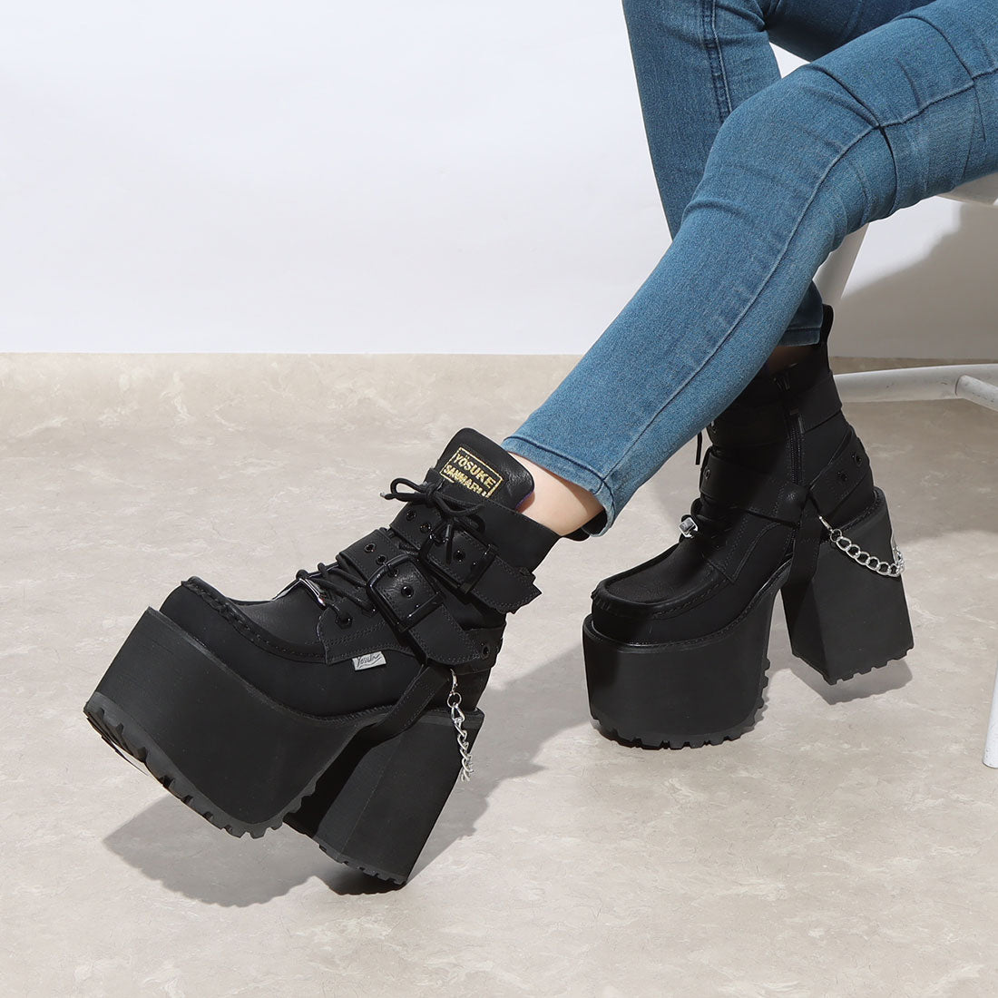 YOSUKE [Direct store exclusive] Thick-soled lace-up boots