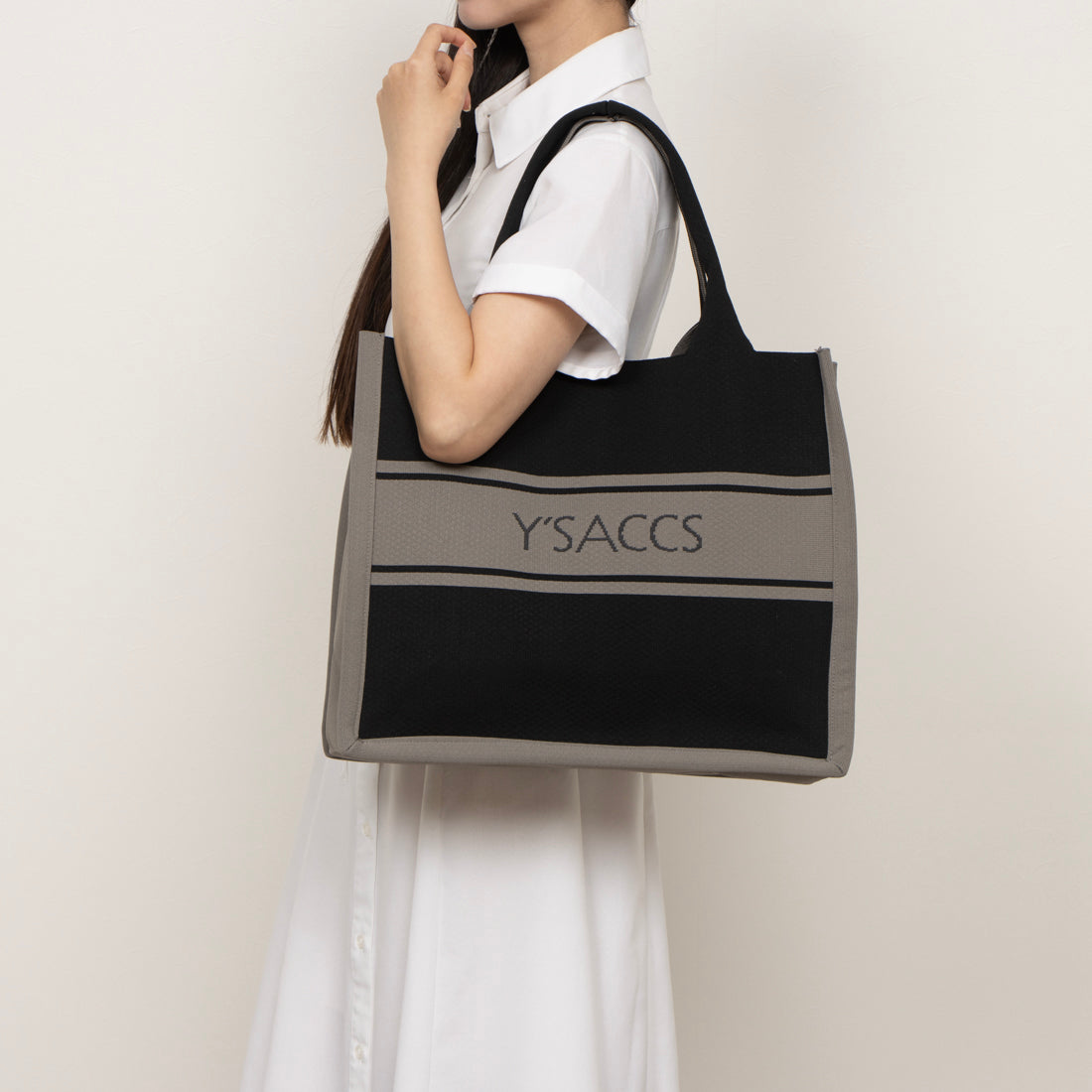 イザック Y'SACCS ウォッシャブルニットトート large （ブラック） ブラック
