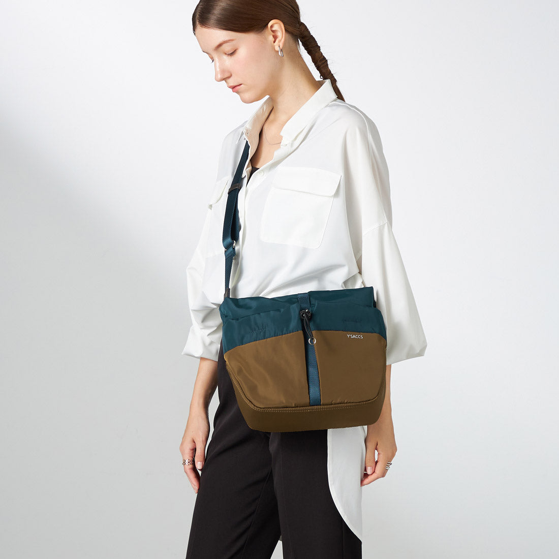 イザック Y'SACCS ドローストリング コンビカラーショルダー （ブルー） ブルー