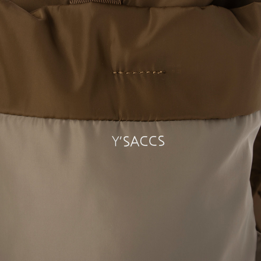 イザック Y'SACCS ドローストリング コンビカラーリュックサック （ダークグレー） ダークグレー