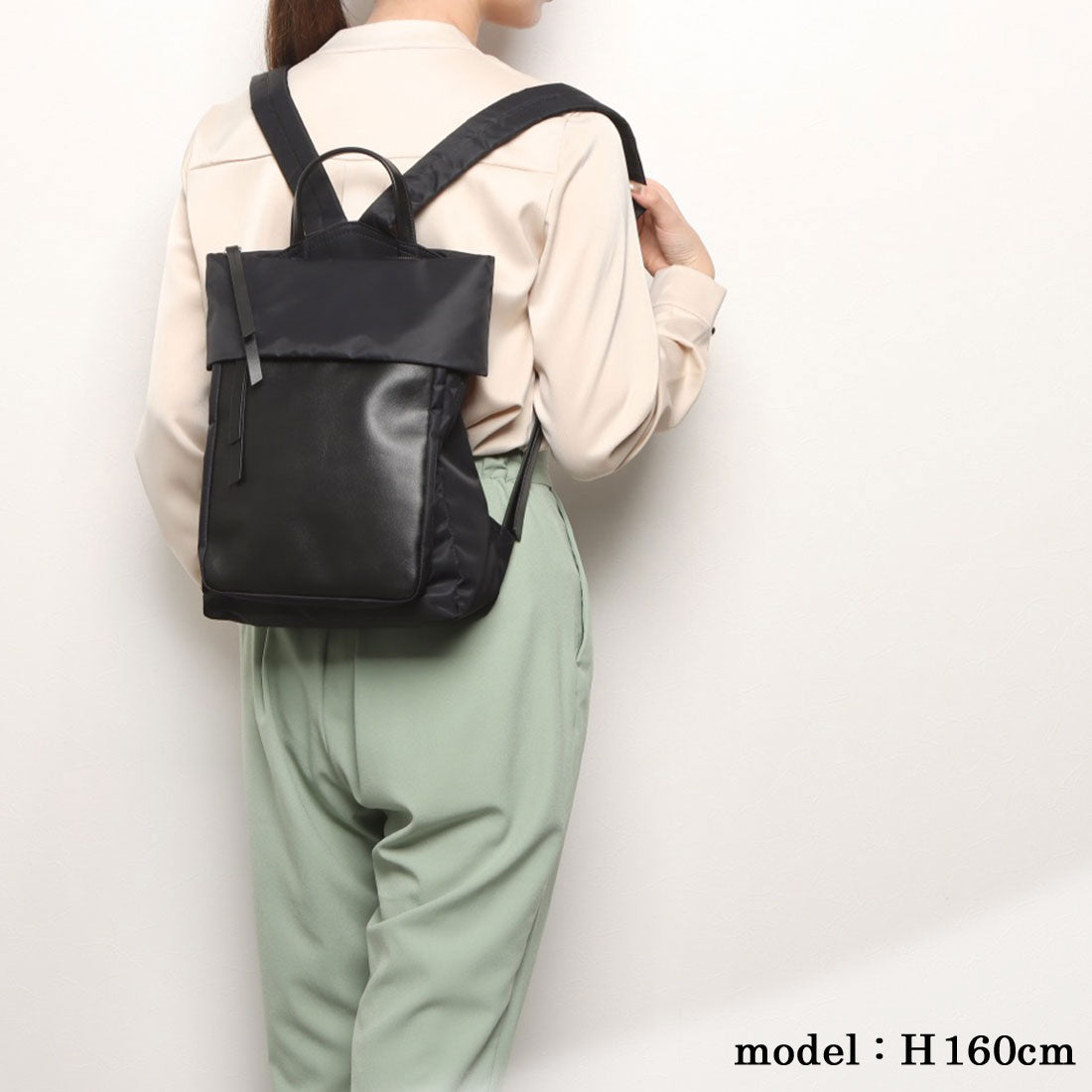イザック Y'SACCS リサイクルナイロン×カウレザー ラップリュック Sサイズ