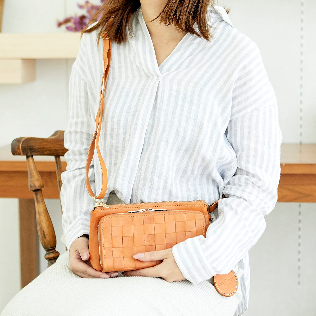 ズッケロフィラート zucchero filato カウレザーお財布ショルダーバッグ （ブラウン） ブラウン