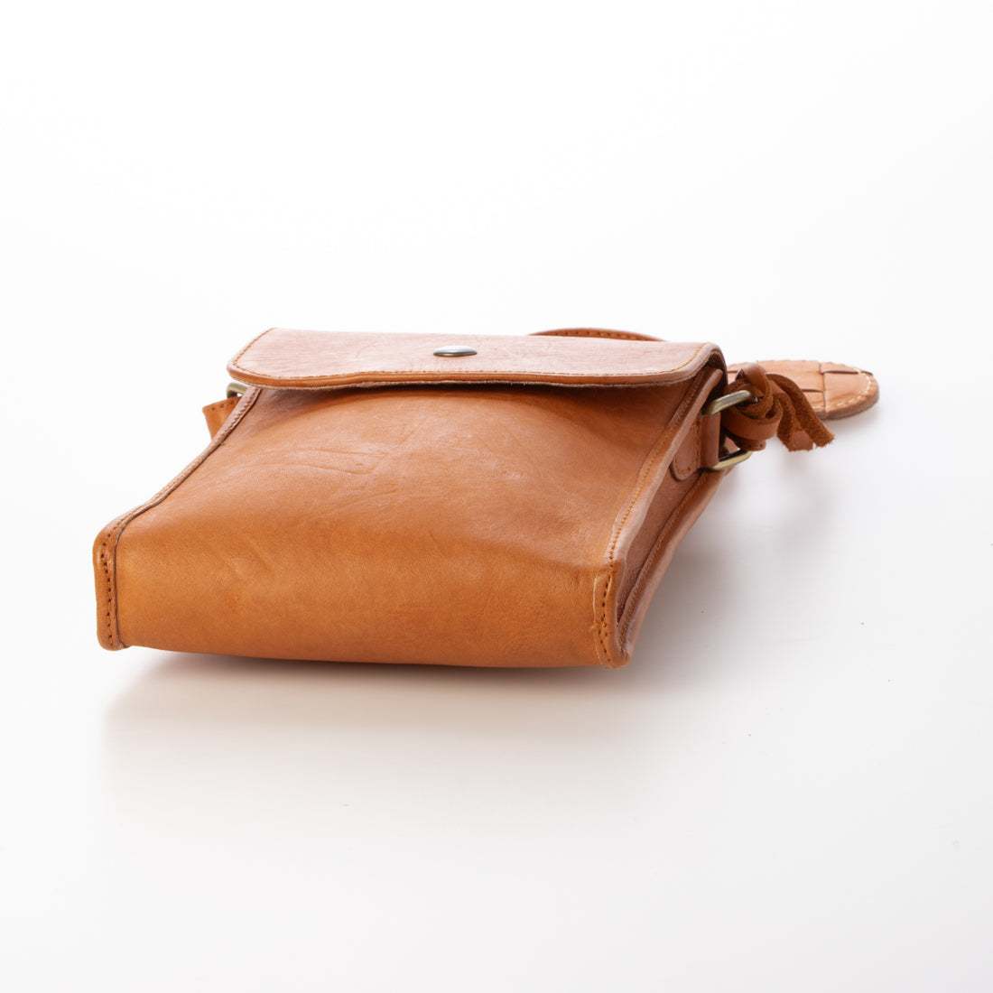 ズッケロ zucchero 本革 スマホショルダー ミニショルダー 軽量 小さめ 斜めがけ 肩掛け シンプル 大人 通勤 通学 便利 49784