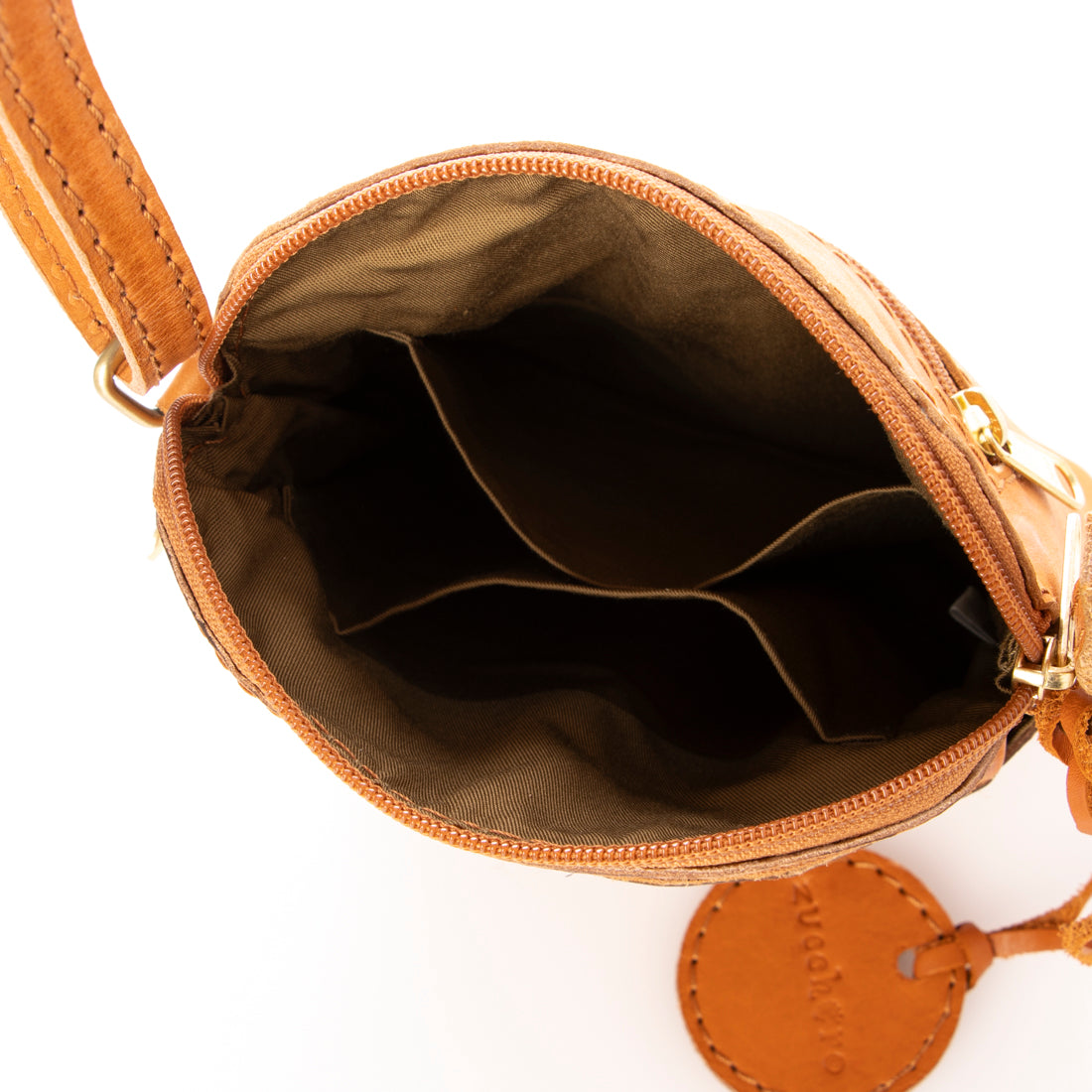 ズッケロ zucchero レザーカービングショルダー （BROWN） BROWN