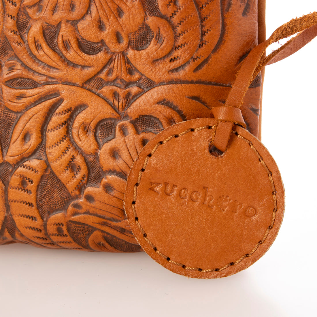 ズッケロ zucchero レザーカービングショルダー （BROWN） BROWN