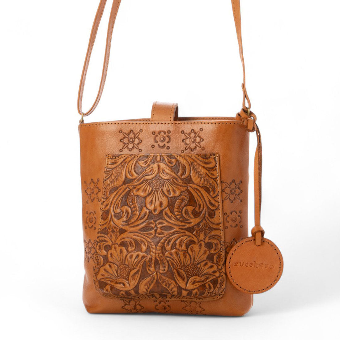 ズッケロ zucchero レザーカービングスマホショルダー （BROWN） BROWN
