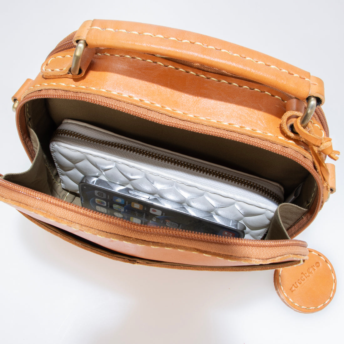 ズッケロ zucchero ズッケロ zucchero ステッチデザイン カウレザー持ち手付2WAYお財布ショルダーバッグ （BROWN） BROWN