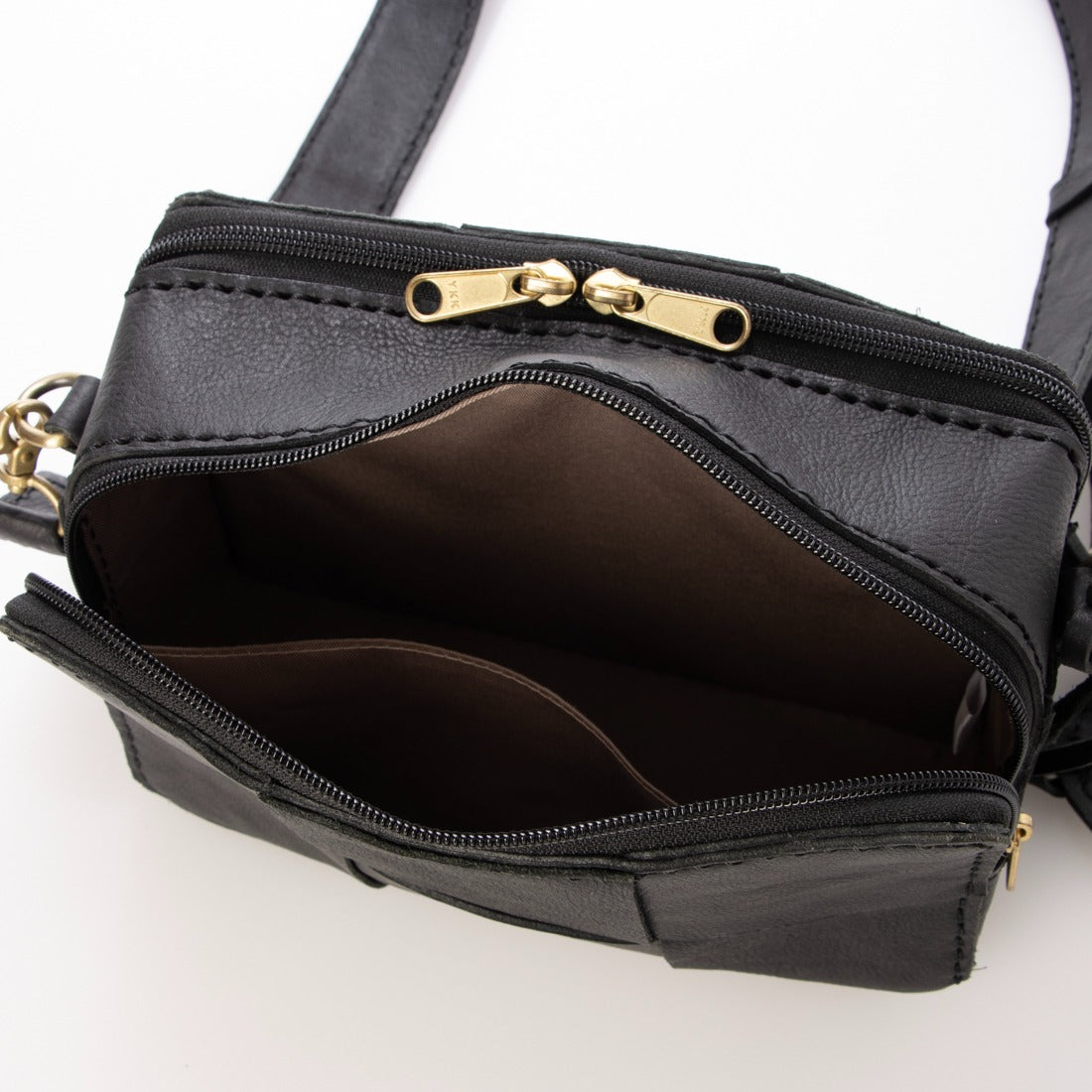 ズッケロ zucchero ズッケロ zucchero カウレザーお財布ショルダーバッグ（ブラック） （BROWN） BROWN