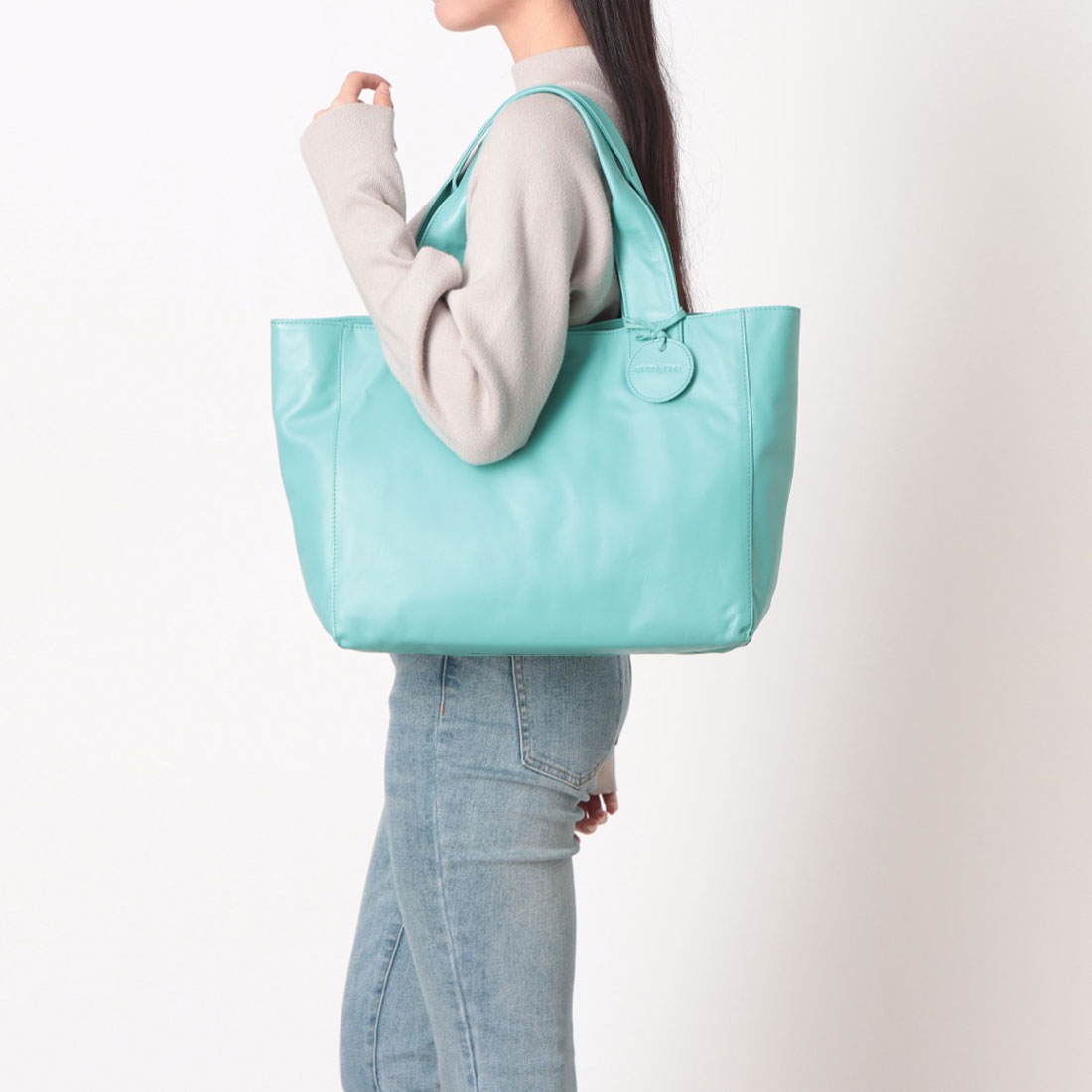 ズッケロ zucchero ズッケロ  zucchero ソフトカウレザー 軽量トートバッグ （AQUA BLUE） AQUA BLUE